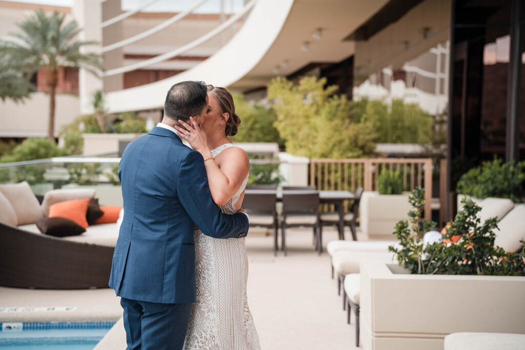 Wedding Timeline Without a Planner: Red Rock Resort Las Vegas First Look