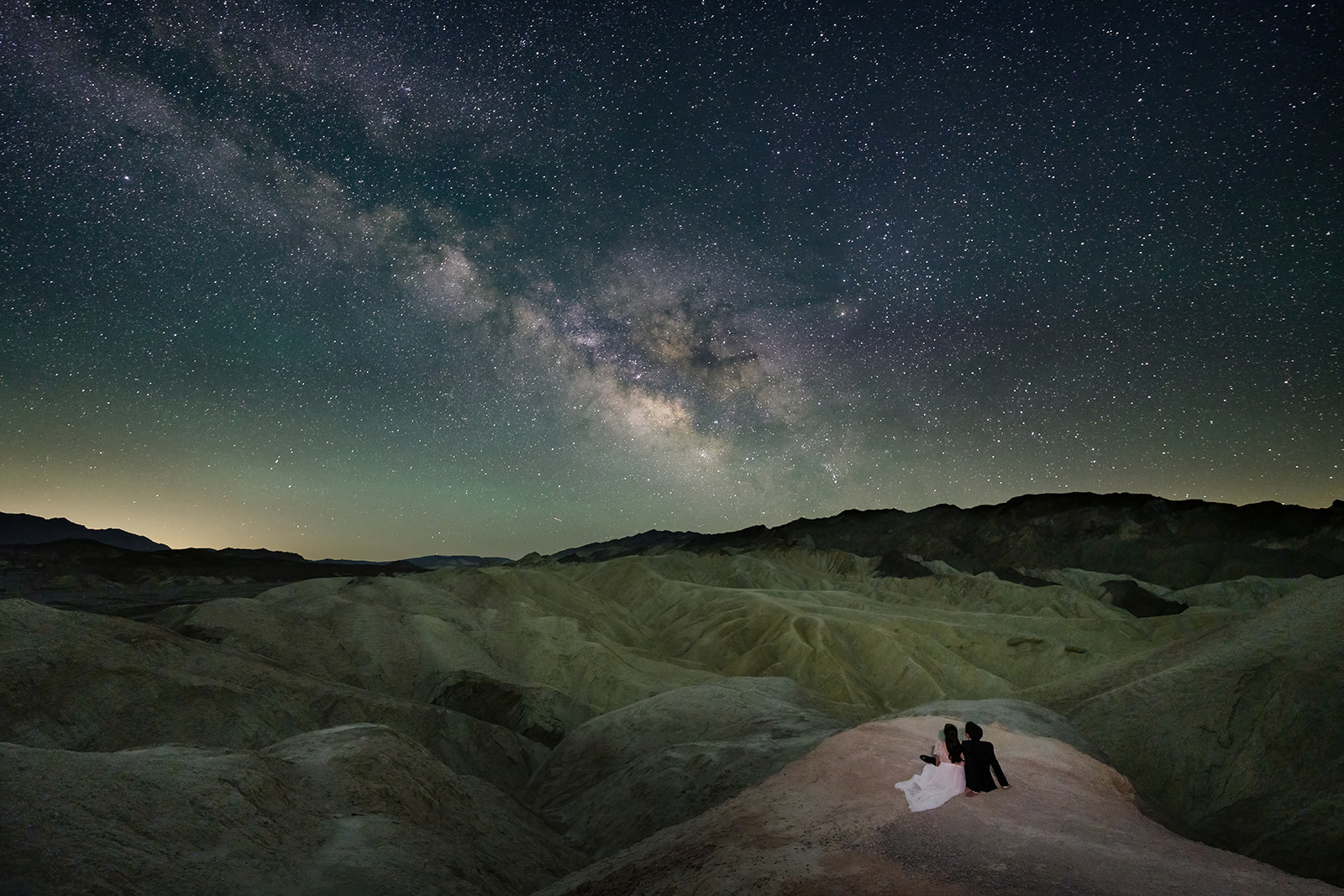 Couple with Milkyway in Death Valley